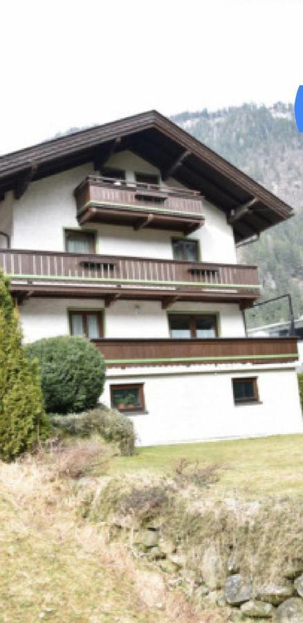 Haus Hell Apartmán *